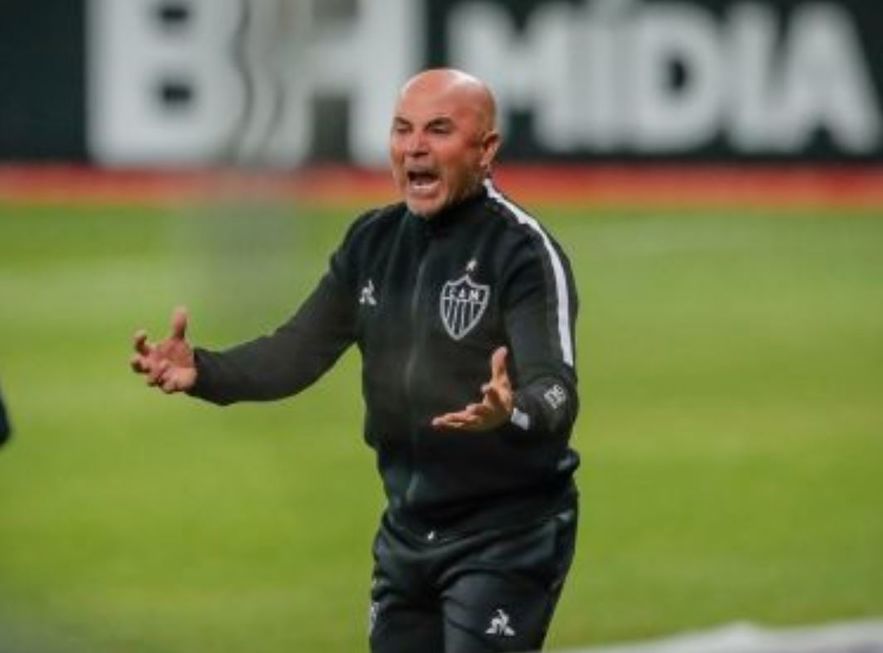 País é campeão em trocar técnicos