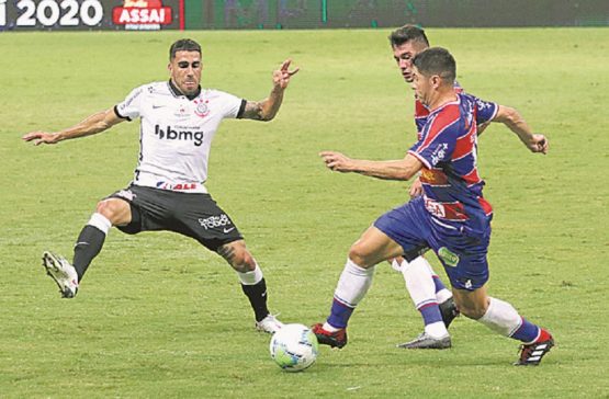 Fortaleza e Corinthians empatam por 0 a 0