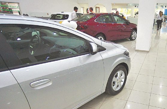 Vendas de veículos caíram 26% em 2020, diz Fenabrave
