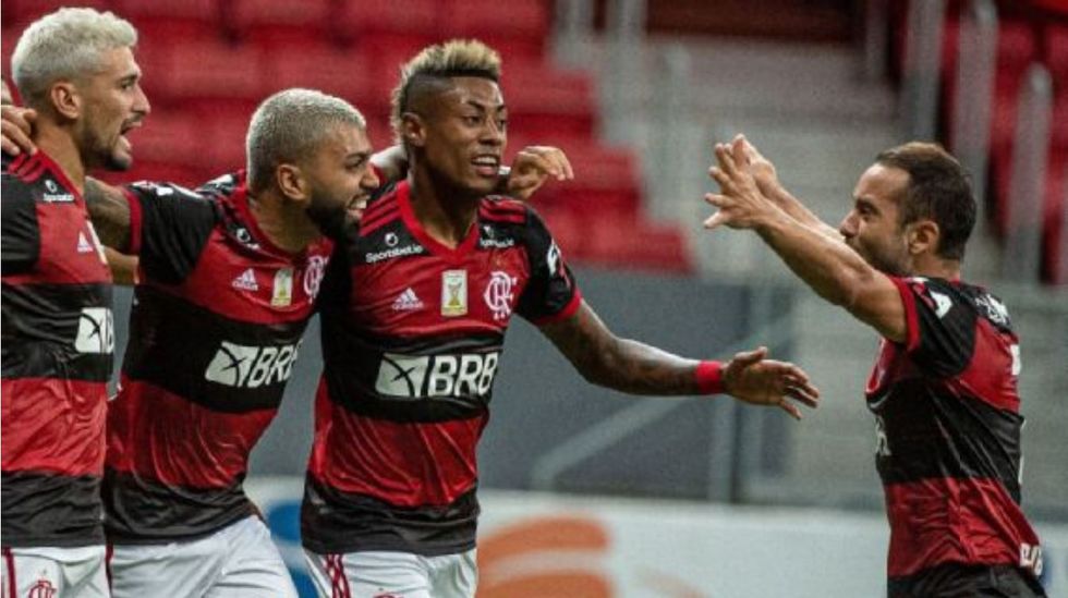Ceni aposta no quarteto que recolocou o Flamengo na luta. 